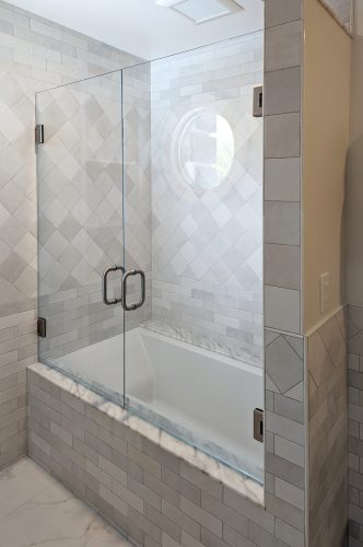 Double Doors Bathtub Enclosure