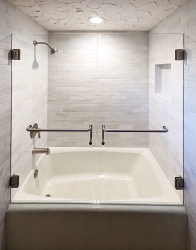 Double Doors with Towel Bar/Handle Combo